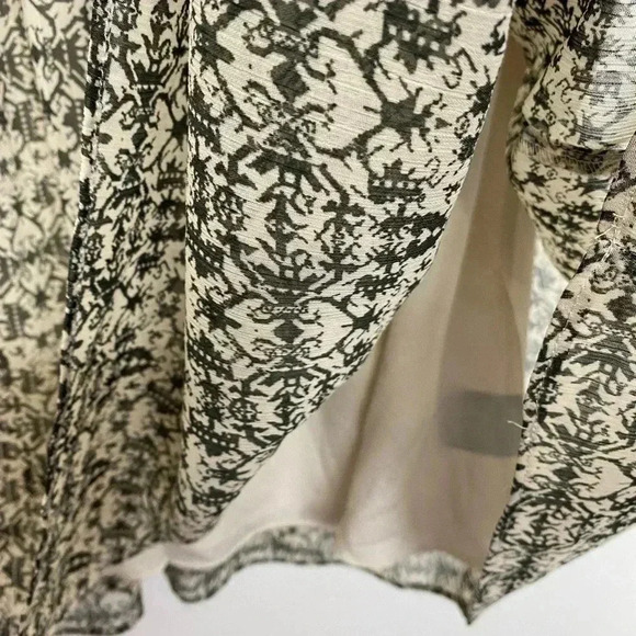 NWOT Mossimo Womens Ruffle Sleeve Fit & Flare Dress Back Keyhole Beige Gray - Picture 4 of 6